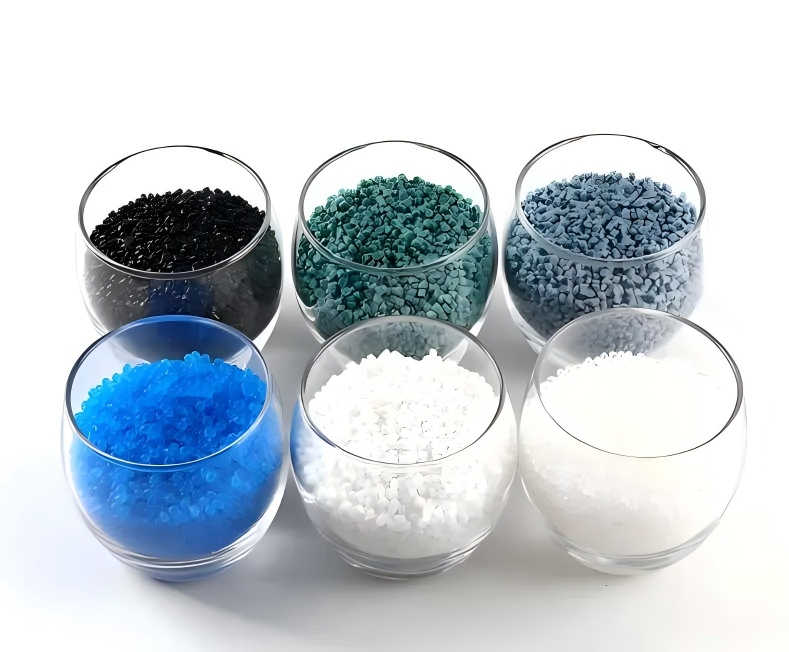 উচ্চ-কঠিনতা TPE উপাদান পণ্য আরো সহজে সাদা হয়? উপাদানের কঠোরতা কি সাদা করার সাথে সম্পর্কিত?