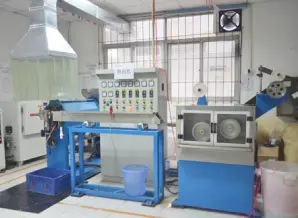 Extrusion test equipment